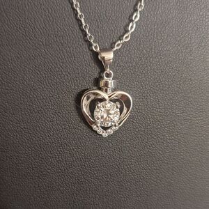 1 ct Moissanite Silver Heart Pendant Necklace